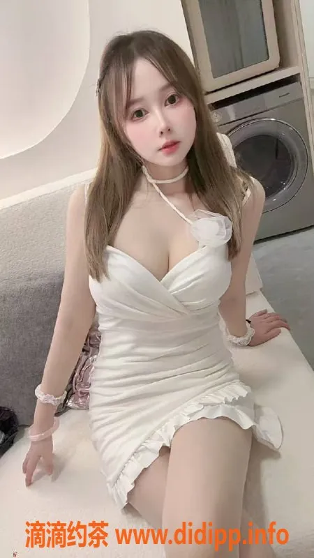 广州楼凤-金沙州小雪，嫩妹舌吻700p，等你来约！