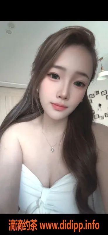 广州楼凤资源信息,黄埔嫩妹灵儿，水费600p，大胸等你来约！