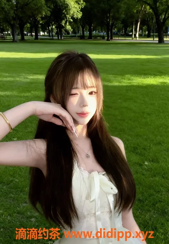 深圳楼凤-福田嫩妹小琪，1000P体验不容错过！