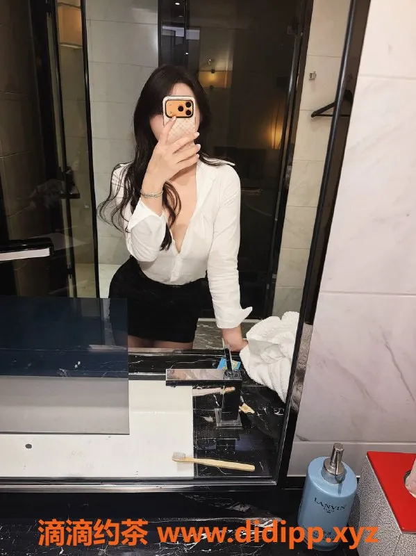 广州楼凤-天河嫩妹信子，1600水费，热情服务等你来！