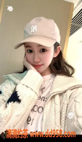 广州楼凤-天河玲珑嫩妹，夜课鸳鸯浴服务，课费6P