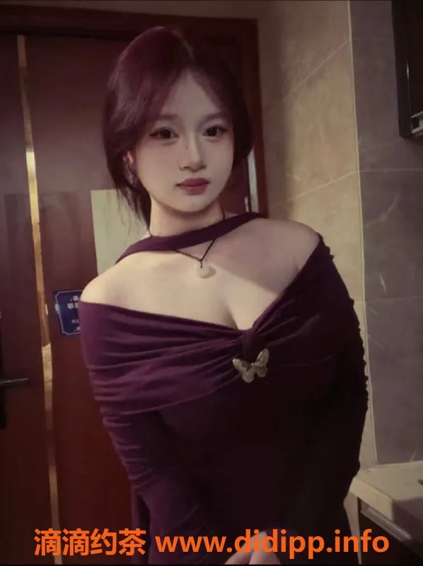 广州楼凤-佛山沐沐，600p嫩妹鸳鸯浴服务