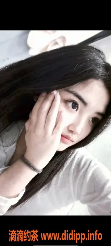 无锡上门服务-滨湖区小妮 身高167cm 52kg 陪浴服务