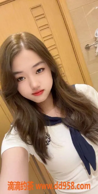 广州楼凤-天河嫩妹菲儿，水费仅500p，超值体验