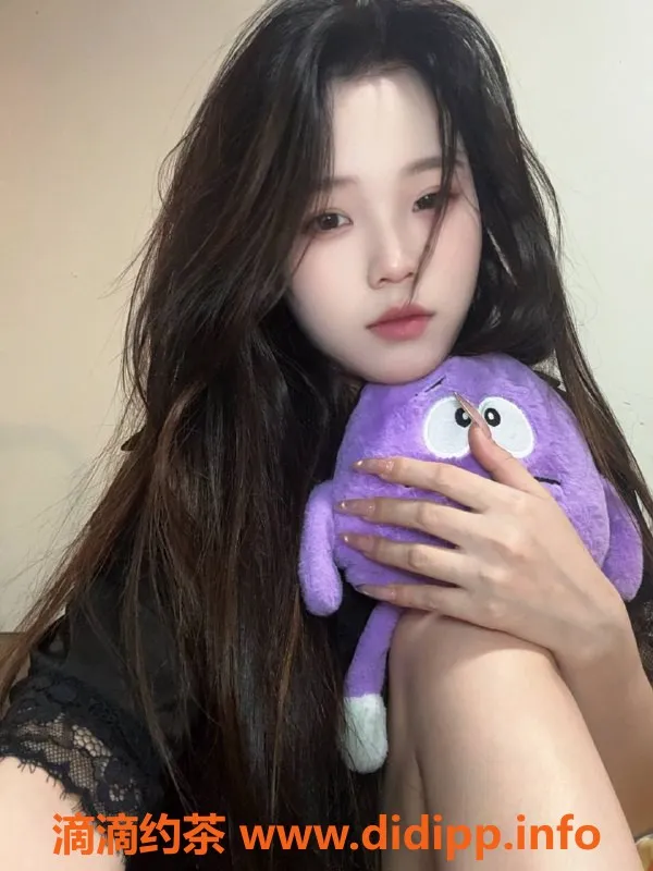 广州楼凤-番禺嫩妹茜茜，水费600，舌吻服务体验真不错！