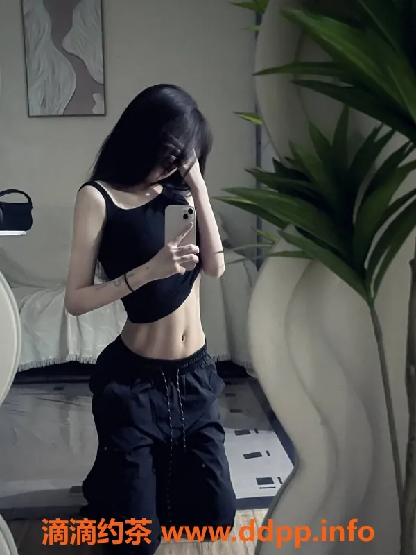 广州楼凤-海珠嫩妹夭九，999p诱惑体验