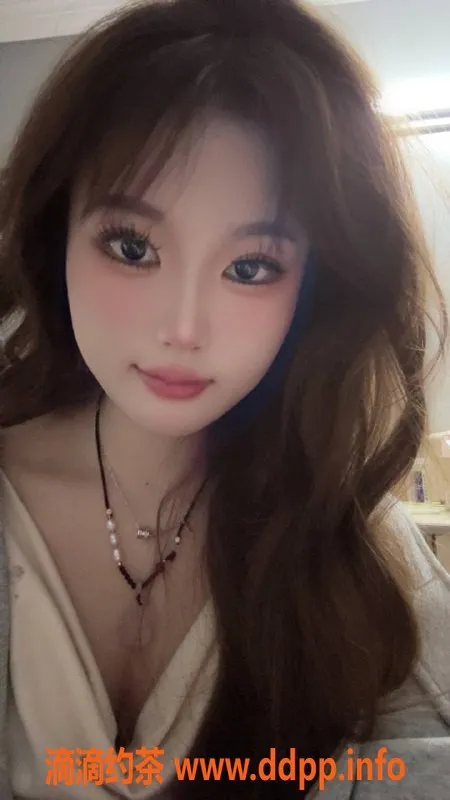 广州楼凤-番禺雅雅，嫩妹身材，水费600p等你来体验！