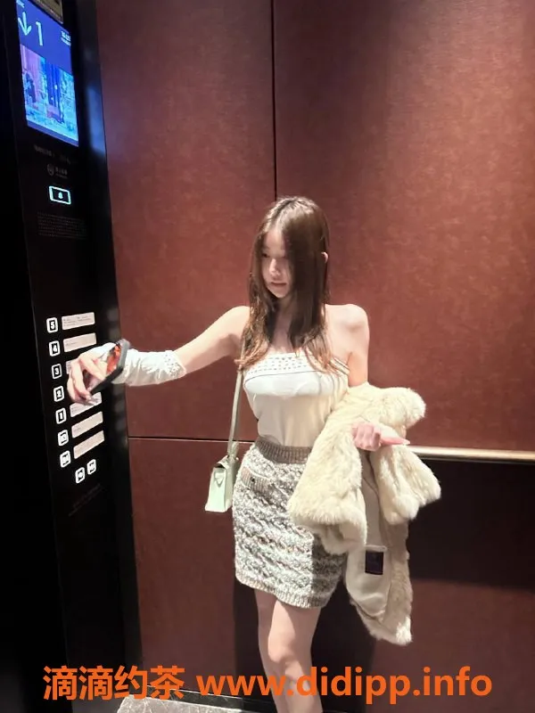 广州楼凤-广州天河彤彤，800元妩媚服务等你来享