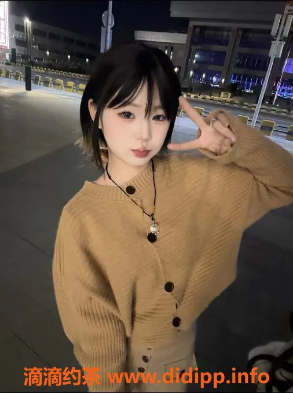 南通楼凤-南通铃铛兼职服务 18岁B+身材乖巧听话