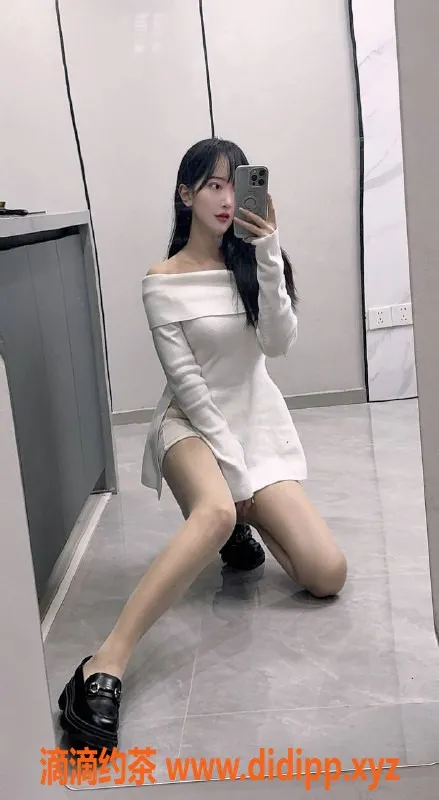 广州楼凤-天河嫩妹语馨，700p大长腿，快来体验！