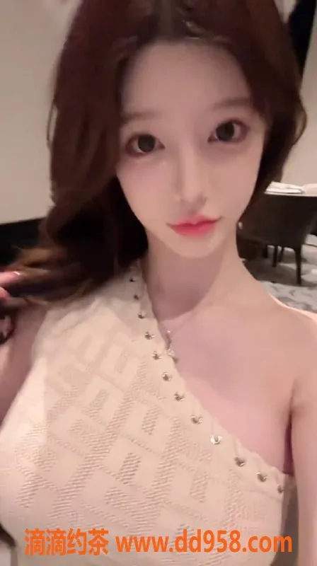 深圳楼凤资源信息,南山蜜桃儿，1300起，双向服务体验