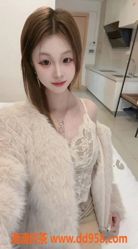 深圳楼凤-福田嫩妹米沁，1000元体验，制服服务待客