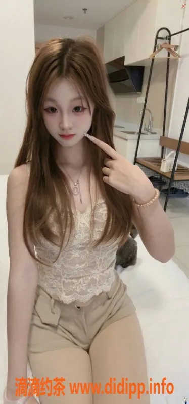 深圳楼凤-福田嫩妹米沁，1000元体验，制服服务待客