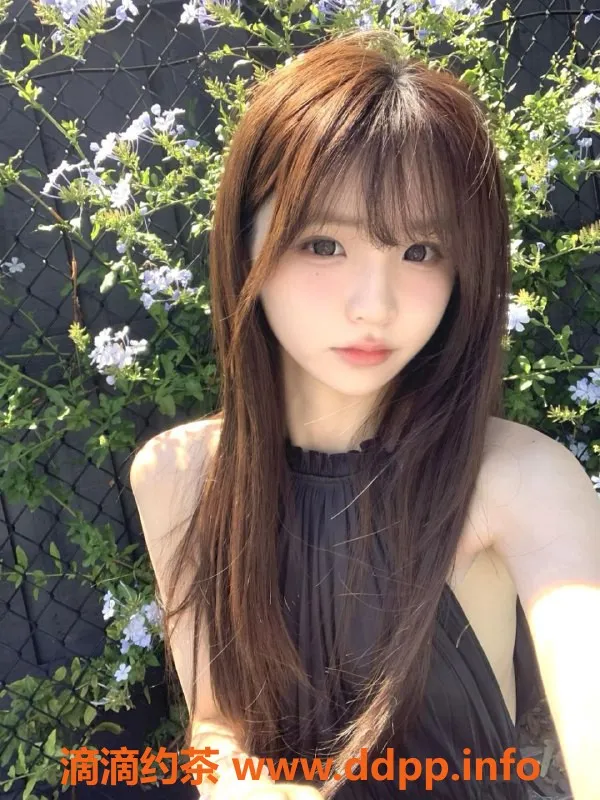 广州楼凤-荔湾20岁学妹蓓曦，169cm，49kg，茶水费600元起