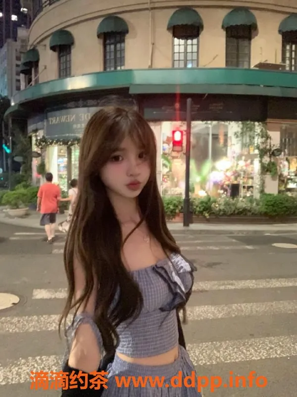 广州楼凤-荔湾20岁学妹蓓曦，169cm，49kg，茶水费600元起