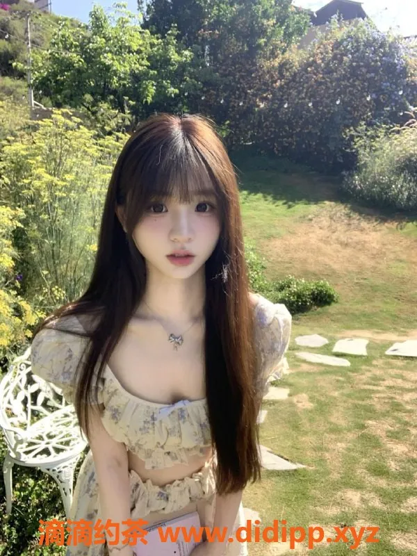 广州楼凤-荔湾20岁学妹蓓曦，169cm，49kg，茶水费600元起