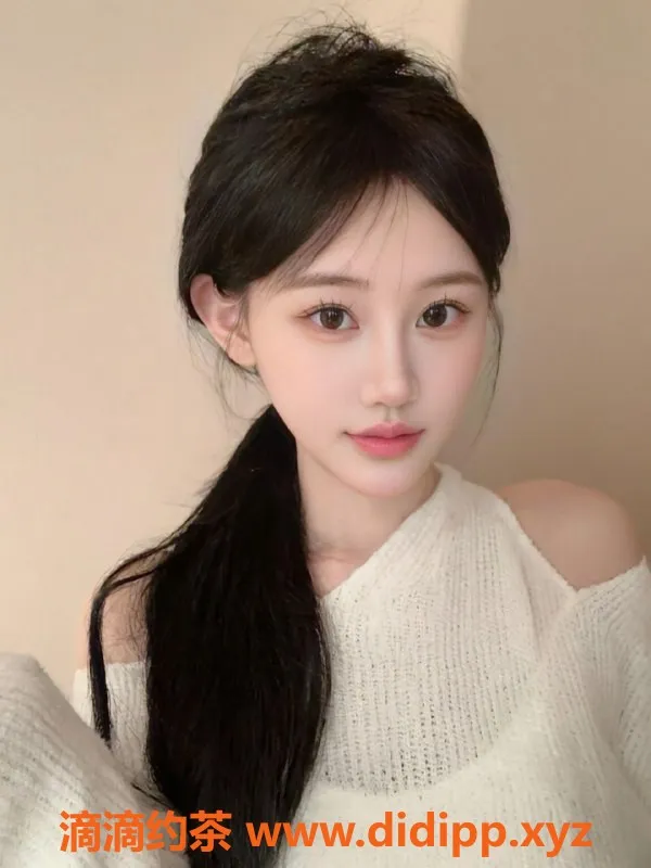 广州楼凤-天河区20岁学妹晚舟165cm，茶水费合理