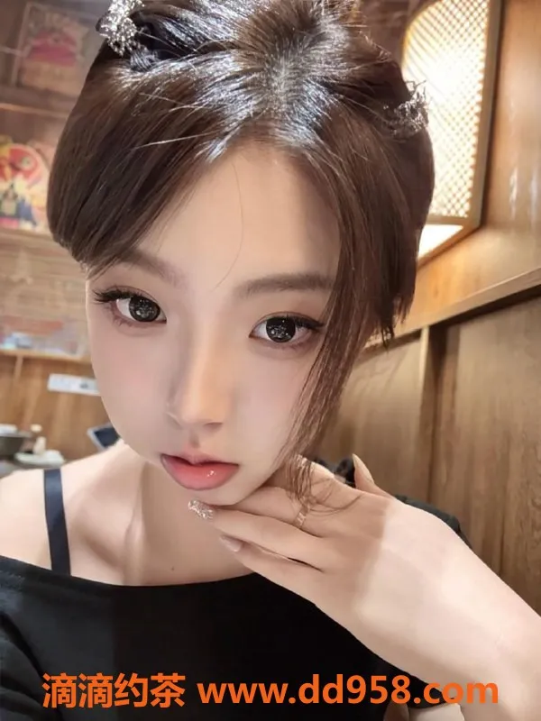 广州楼凤-白云区21岁性感大长腿学妹-朵然