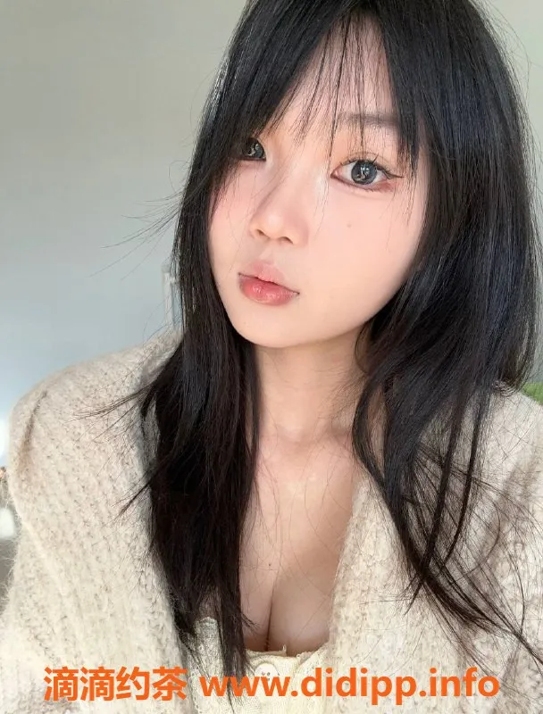 广州楼凤-番禺嫩妹兔兔紫，水费600p，舌吻服务