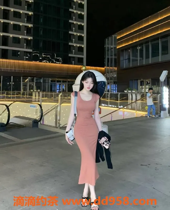 杭州楼凤-鼓鼓，22岁，身高167，53斤，热情服务如梦