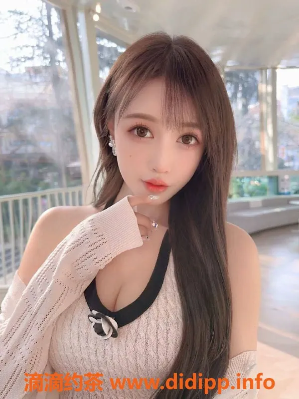 上海楼凤-上海林安安，23岁，身高163，纤细可爱，服务超赞！