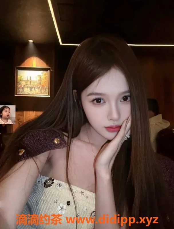 广州楼凤-天河嫩妹貂蝉，1000元体验长腿魅力