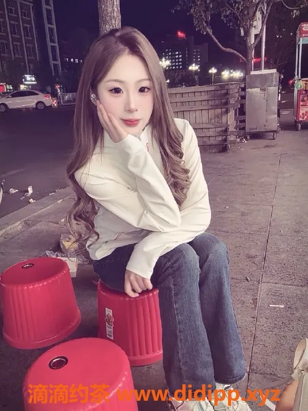 无锡上门服务资源信息,滨湖区高颜值晴晴，45kg嫩妹陪浴服务