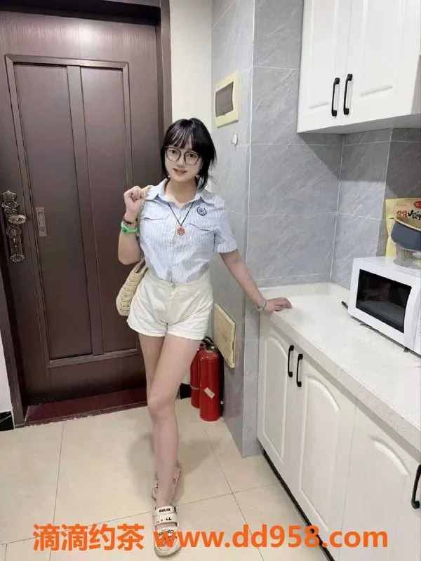 广州楼凤资源信息,海珠嫩妹雪儿，水费500，大胸诱惑等你来体验