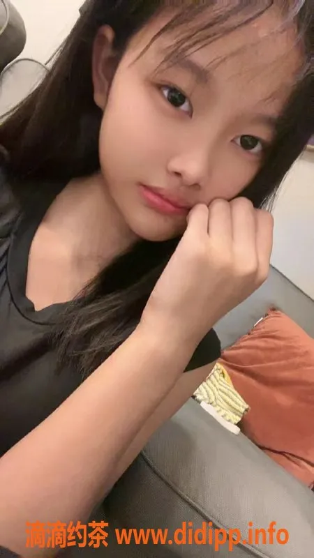 成都楼凤-成都嫩妹洛洛，163cm身材，400元全套服务