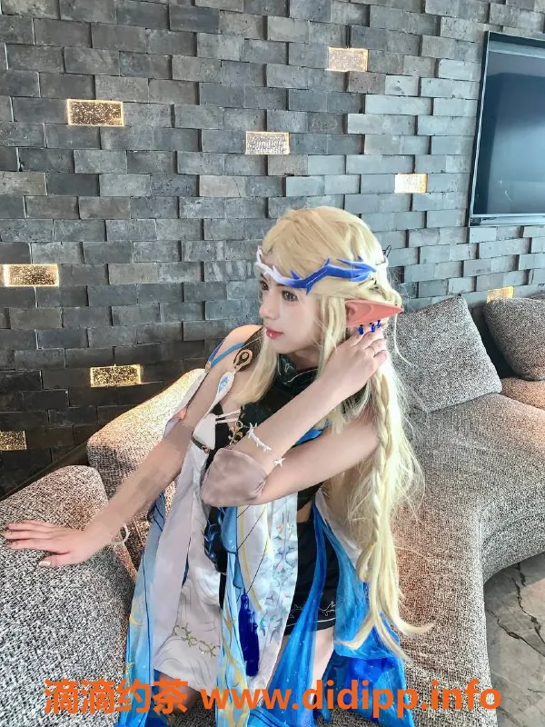 广州楼凤资源信息,天河嫩妹小秋，水费1000p，69舌吻服务