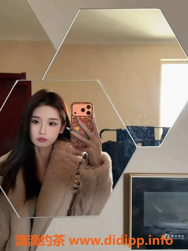 东莞楼凤-南城曼曼，3500夜高端服务，超值体验！