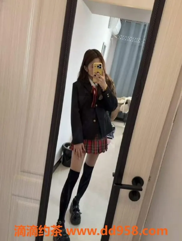 无锡楼凤-梁溪嘉悦阁07超嫩少女，筷子腿小蛮腰