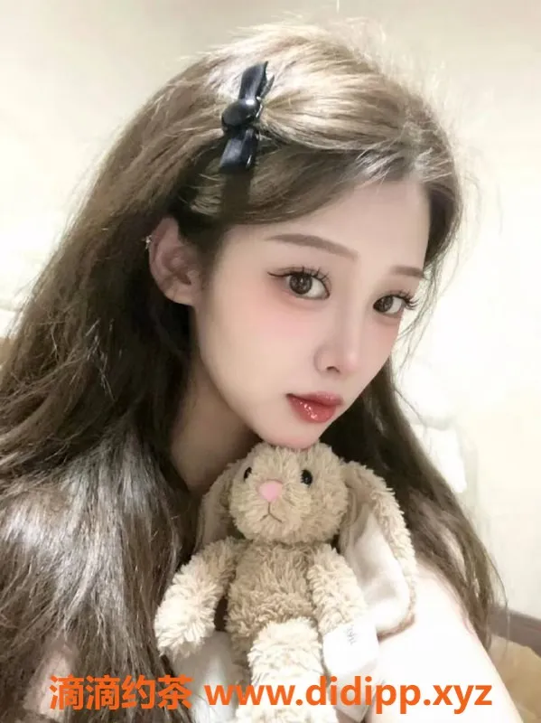 广州楼凤-南海嫩妹瞳儿，水费900p等你来撩！