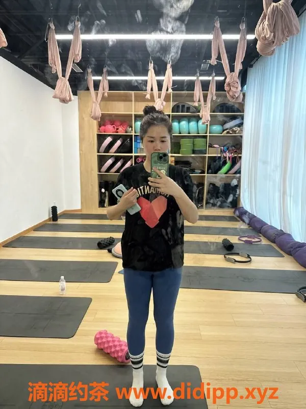 北京楼凤-丰台西局笑笑，身高165，D罩杯，千元服务