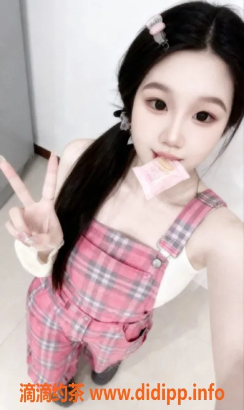 广州楼凤-天河嫩妹浠珂珂，水费700p等你来约