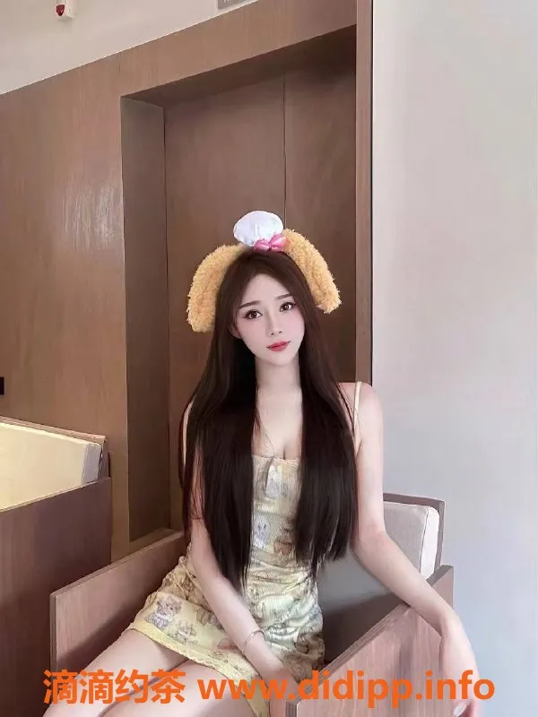 广州楼凤-天河大白兔，600p嫩妹热情来袭