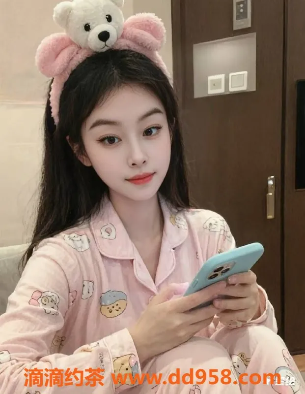 中山楼凤-阜沙双人服务，快餐300元，洗吹400元