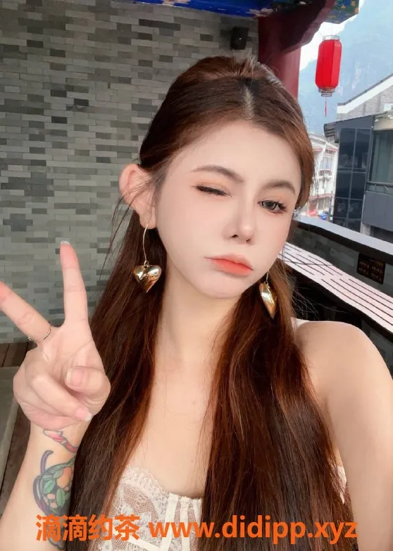 深圳楼凤资源信息,福田御姐司南南，调情舌吻1000起