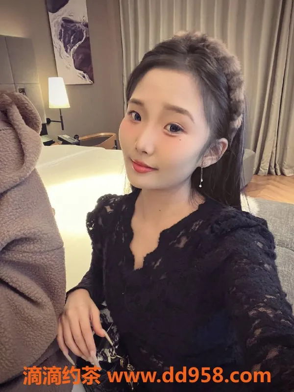 深圳楼凤资源信息,龙华嫩妹十一，998起，还有制服服务等你来体验！