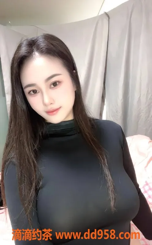 深圳楼凤-龙华小猪，160cm胸F小姐，600元起