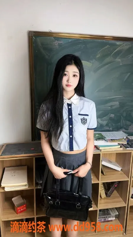 成都楼凤资源信息,武侯大道思柠，性感大长腿蜜桃臀，价格实惠