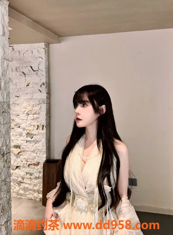 广州楼凤-顺德嫩妹泡芙，988p大胸服务