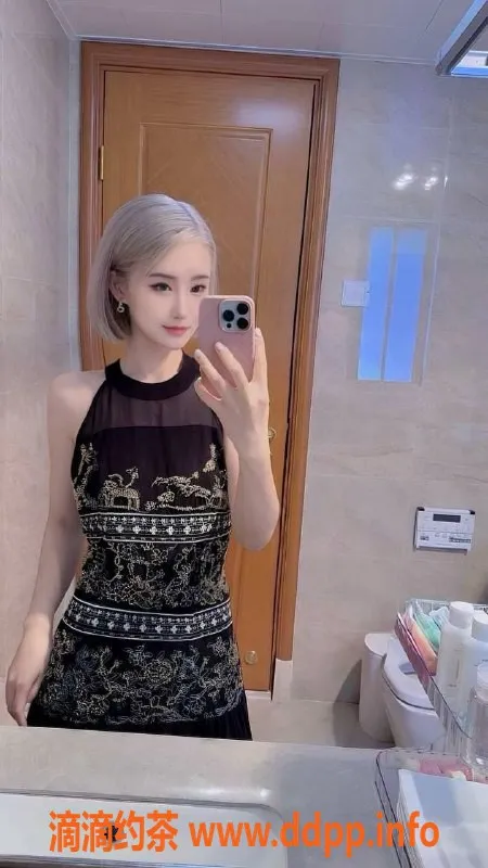 北京楼凤-朝阳管庄小娅22岁，168cm，45kg，超值体验