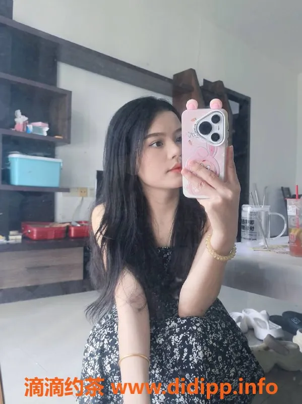 广州楼凤-海珠嫩妹小七，600水费热情服务