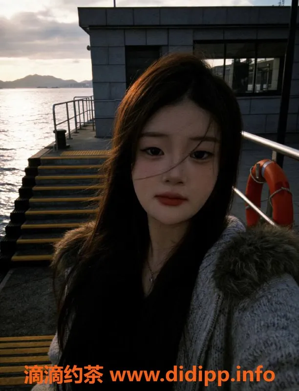 广州楼凤-天河区小柒，168cm D罩杯嫩妹，服务超赞