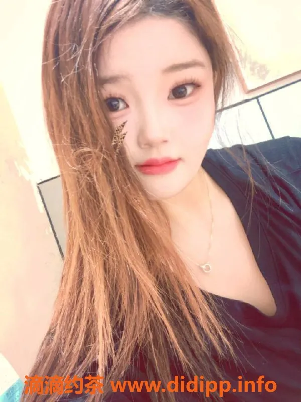 广州楼凤-天河区小柒，168cm D罩杯嫩妹，服务超赞