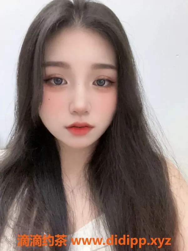 上海楼凤-上海小芒果，165cm天然C+，性感温柔尽在其中