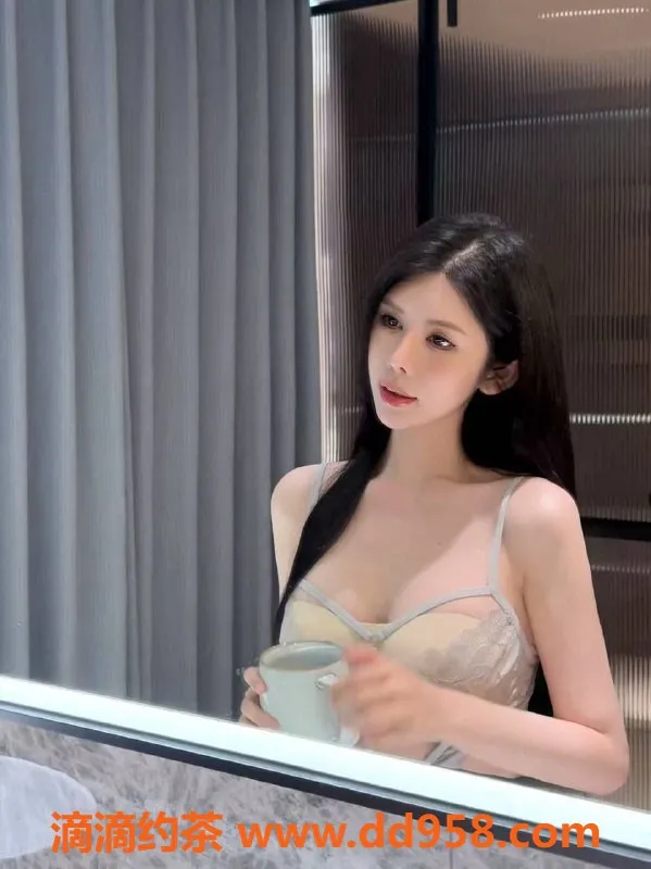 广州楼凤-越秀甜笑笑，1200元享鸳鸯浴服务