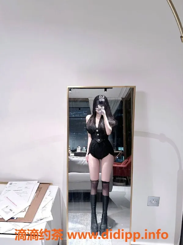 上海楼凤-上海小芒果，165cm天然C+，性感温柔尽在其中