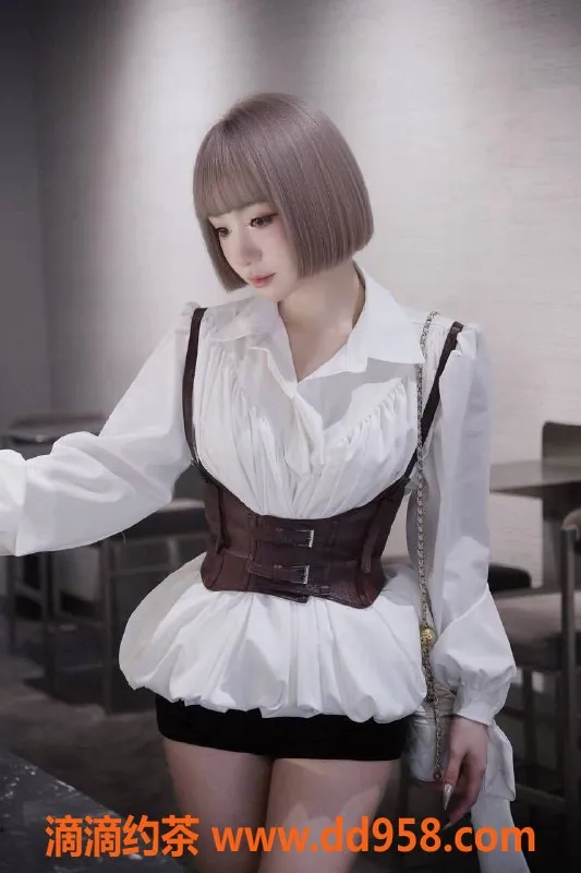 广州楼凤-广州天河的小乖，750元让你体验激情服务